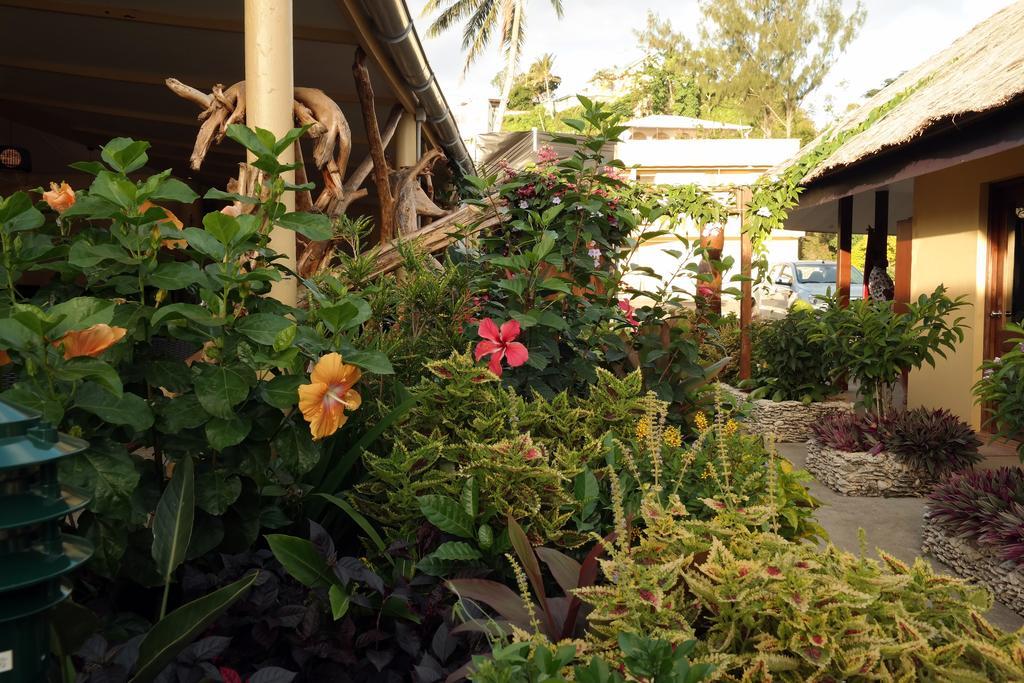 Moorings Hotel Port Vila Ngoại thất bức ảnh