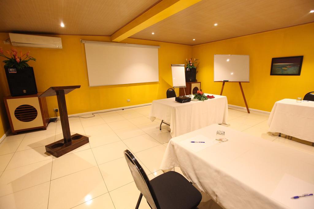 Moorings Hotel Port Vila Ngoại thất bức ảnh