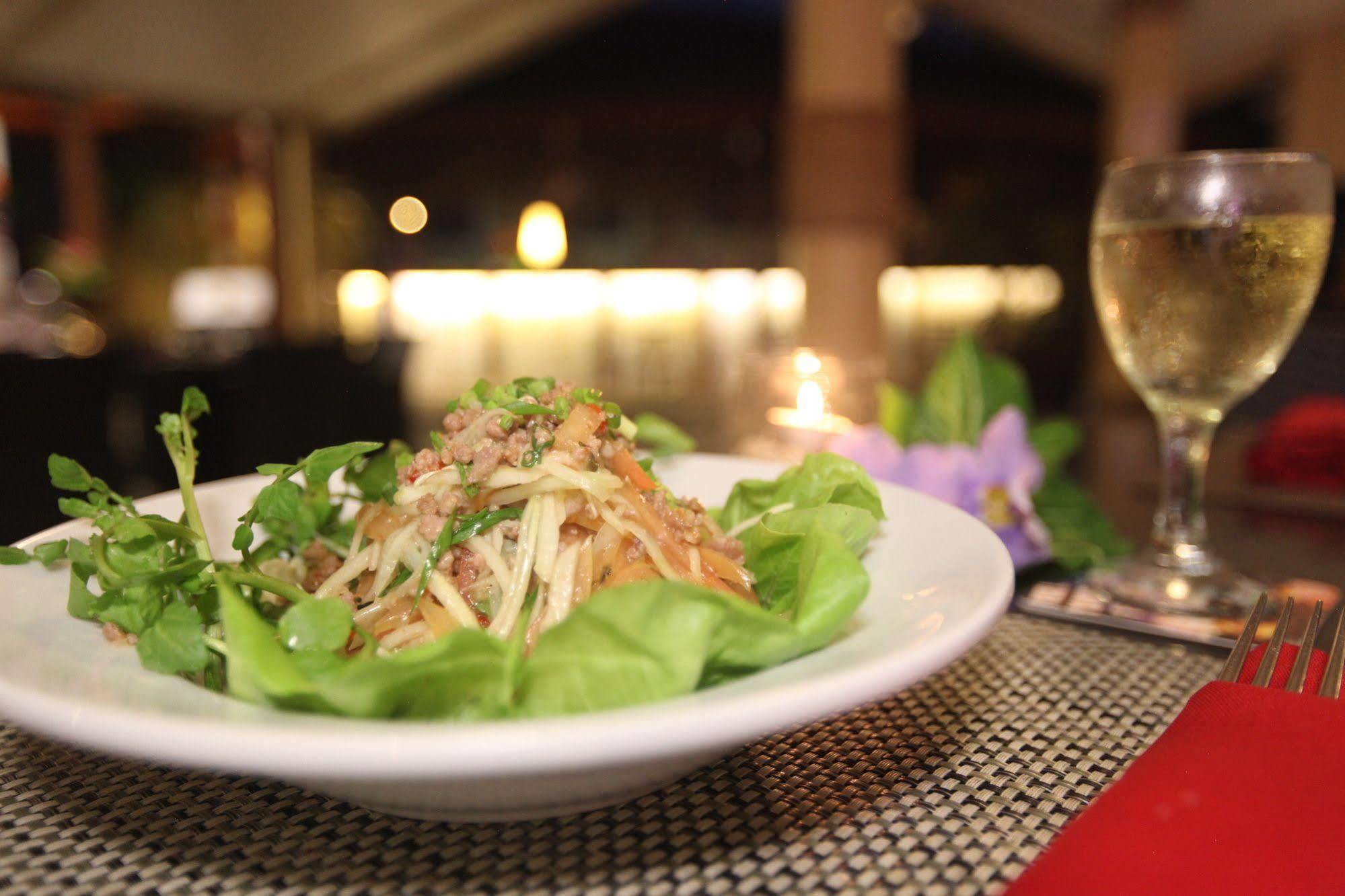 Moorings Hotel Port Vila Ngoại thất bức ảnh