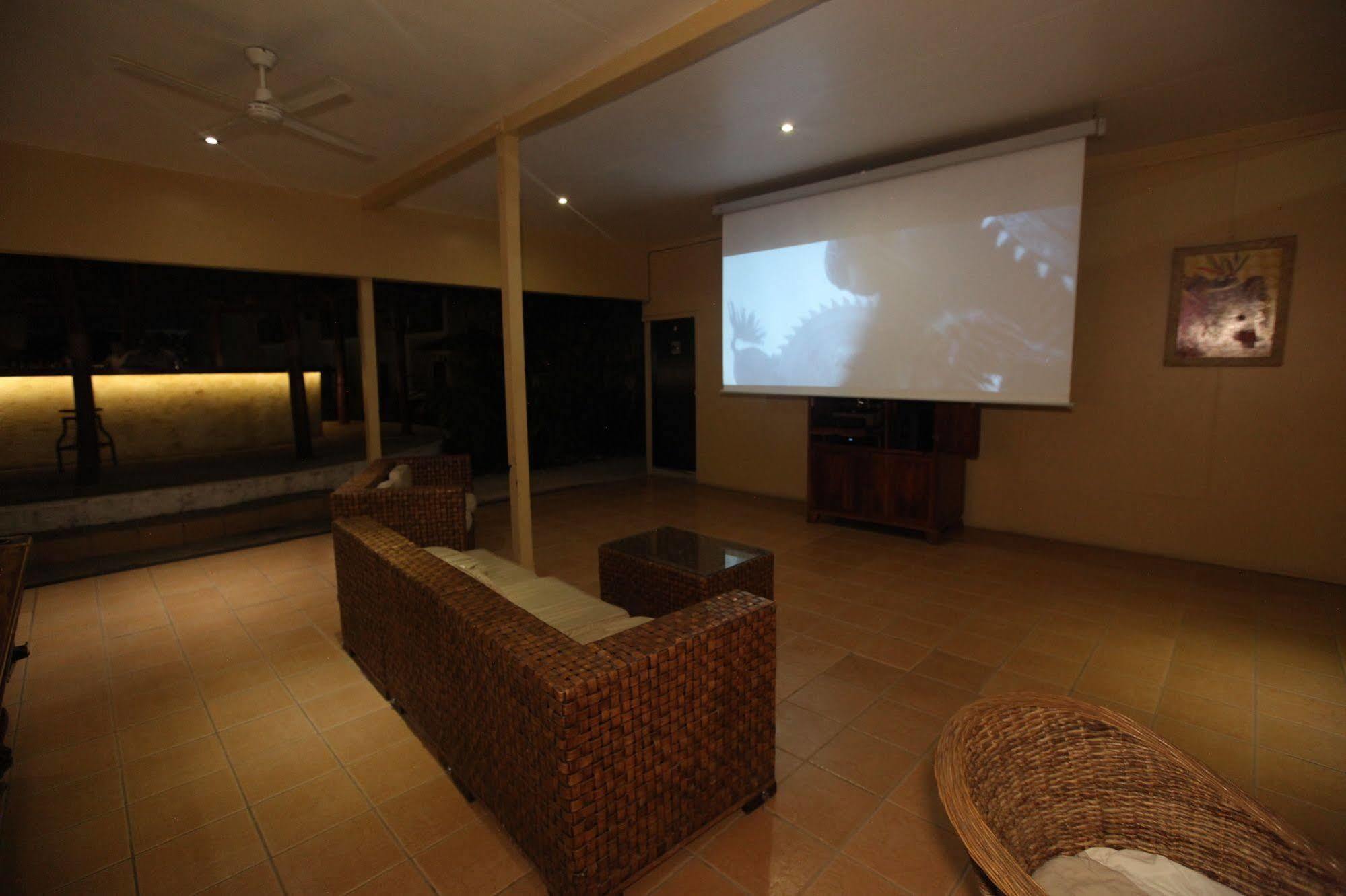 Moorings Hotel Port Vila Ngoại thất bức ảnh