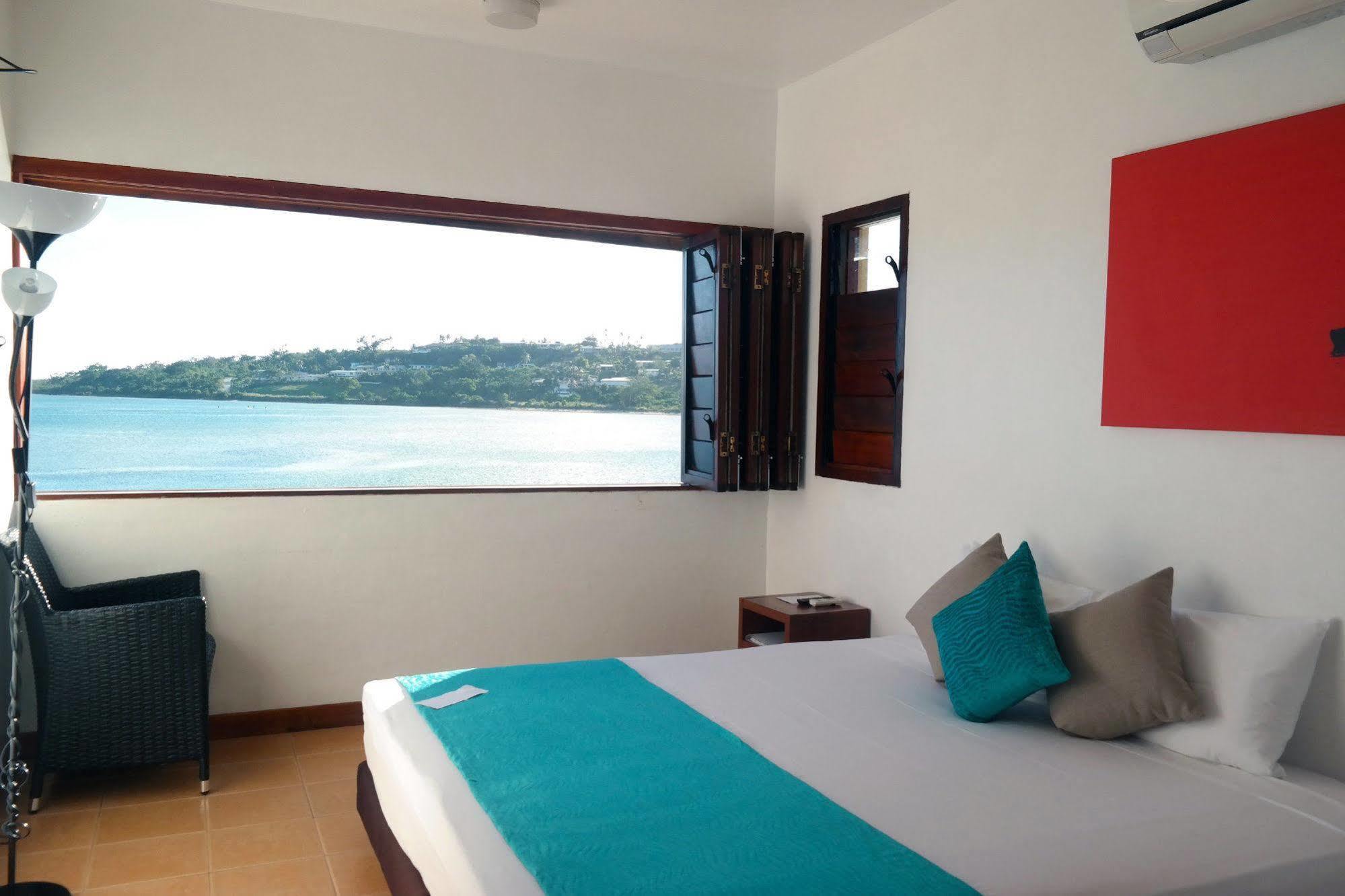Moorings Hotel Port Vila Ngoại thất bức ảnh