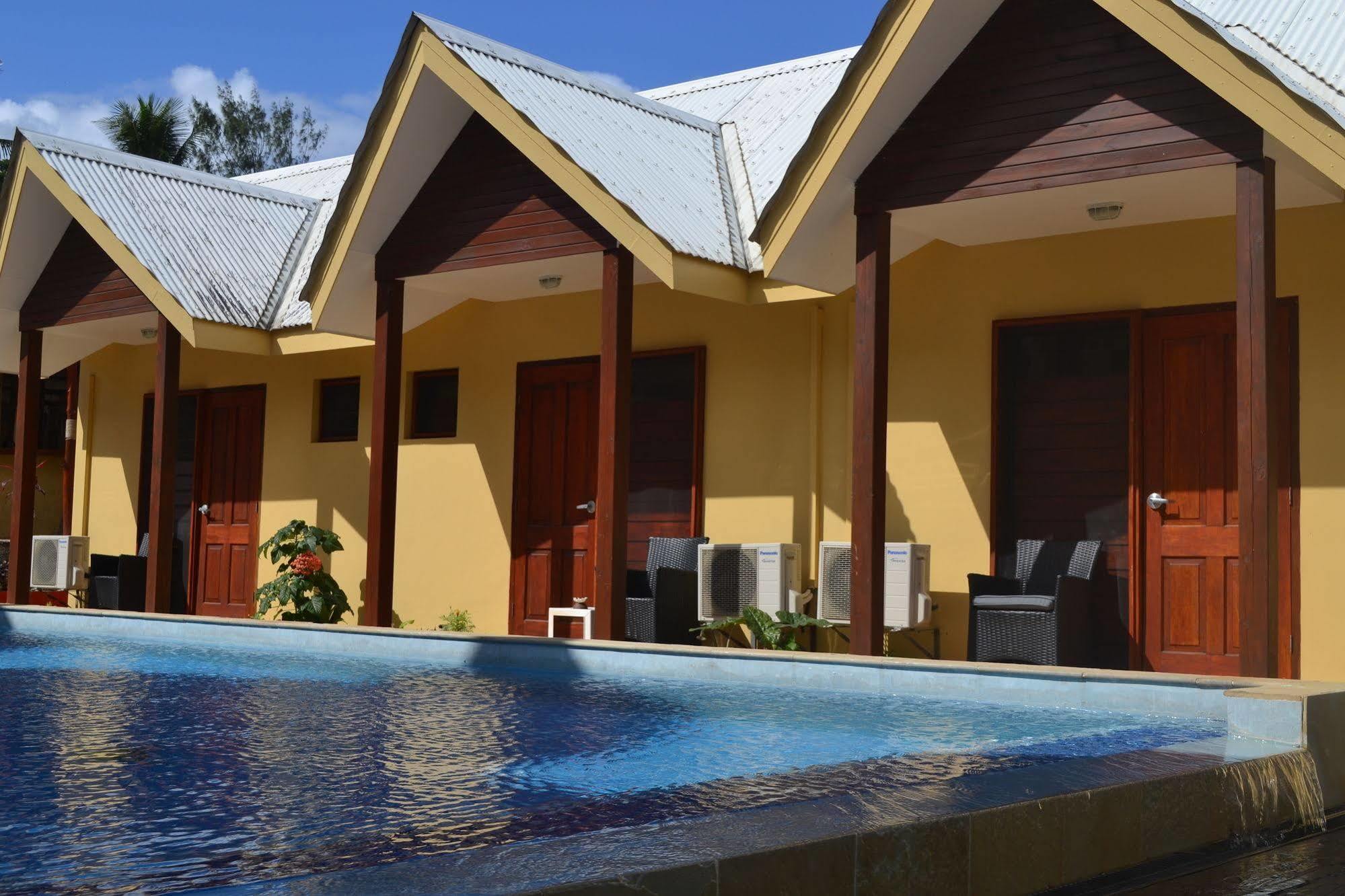 Moorings Hotel Port Vila Ngoại thất bức ảnh