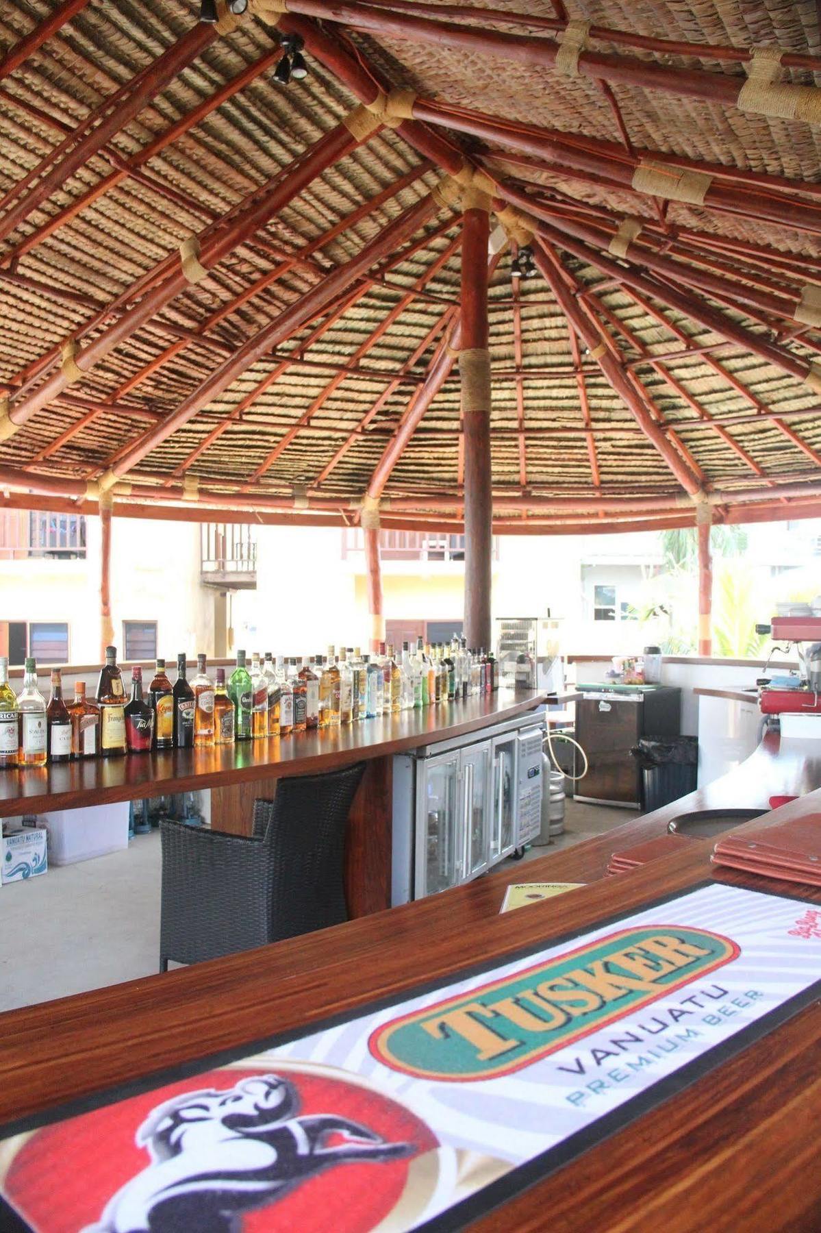 Moorings Hotel Port Vila Ngoại thất bức ảnh