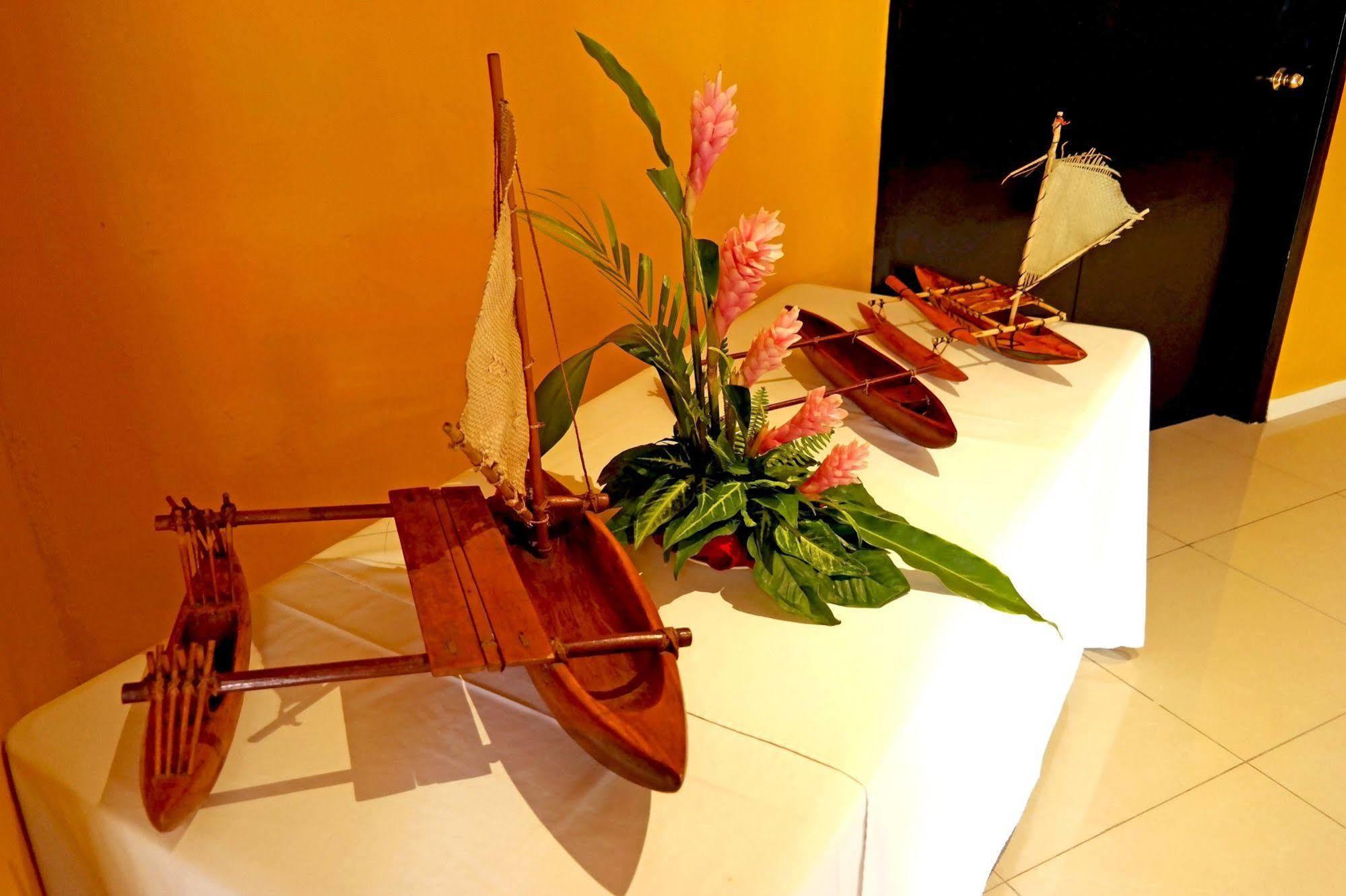Moorings Hotel Port Vila Ngoại thất bức ảnh