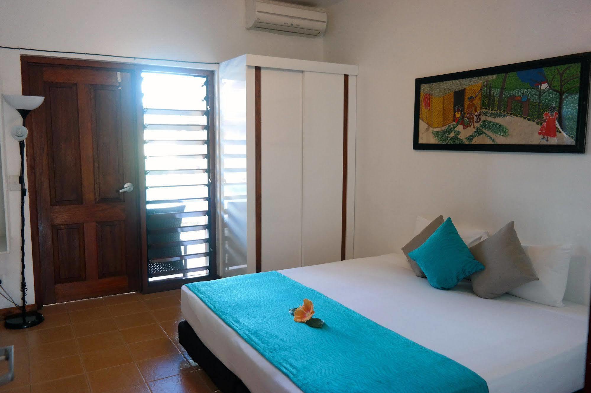 Moorings Hotel Port Vila Ngoại thất bức ảnh