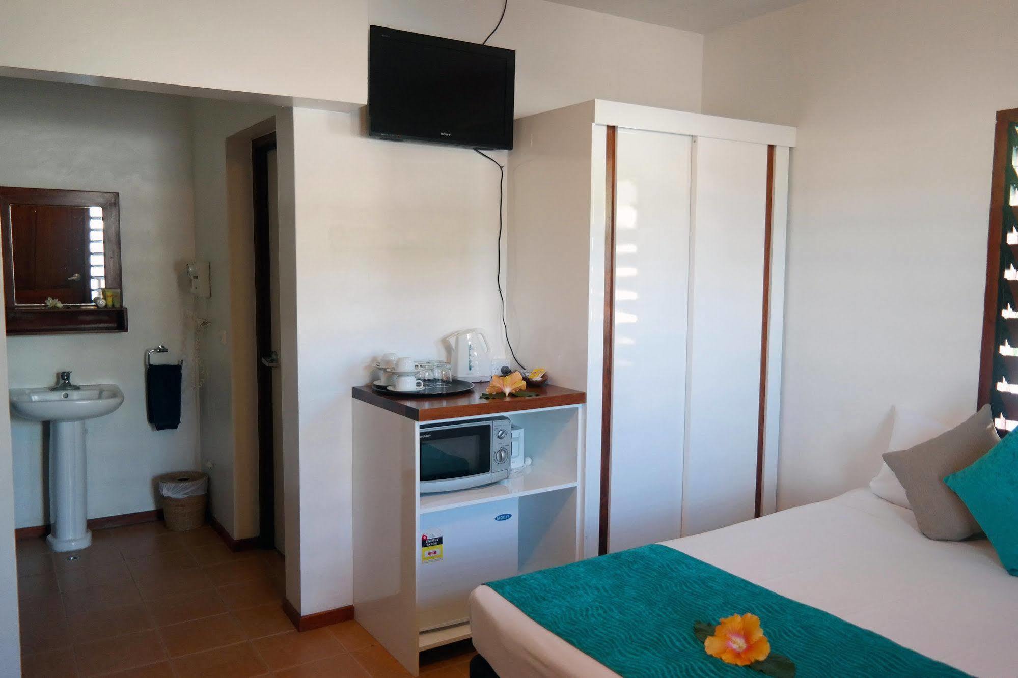 Moorings Hotel Port Vila Ngoại thất bức ảnh